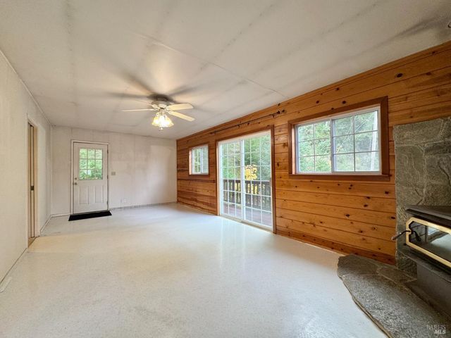 5083 Dry Creek Rd, Napa, CA 94558