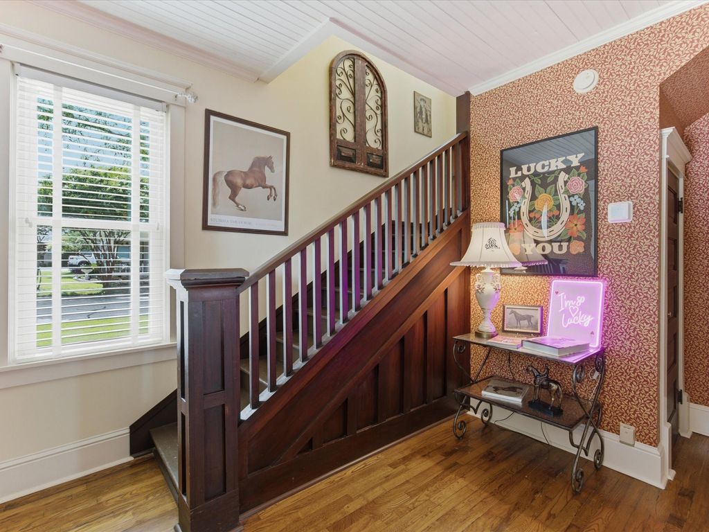 322 W Bridge Street, Granbury, TX 76048 — photo 4