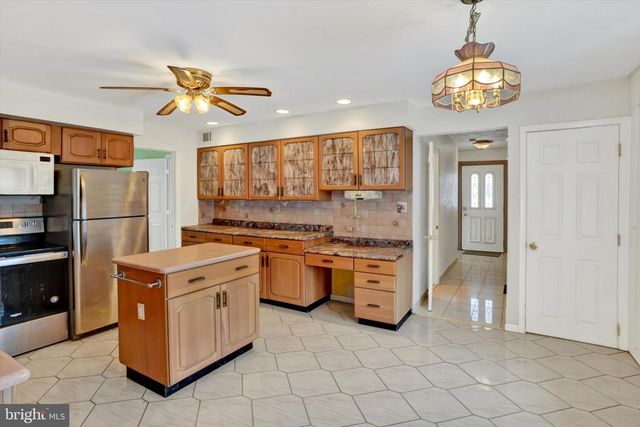 1369 SCHOOL LN, Bensalem, PA 19020