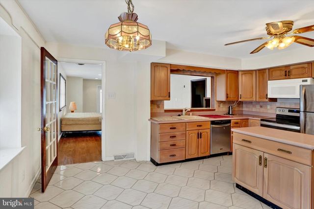 1369 SCHOOL LN, Bensalem, PA 19020