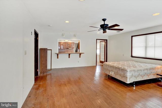 1369 SCHOOL LN, Bensalem, PA 19020