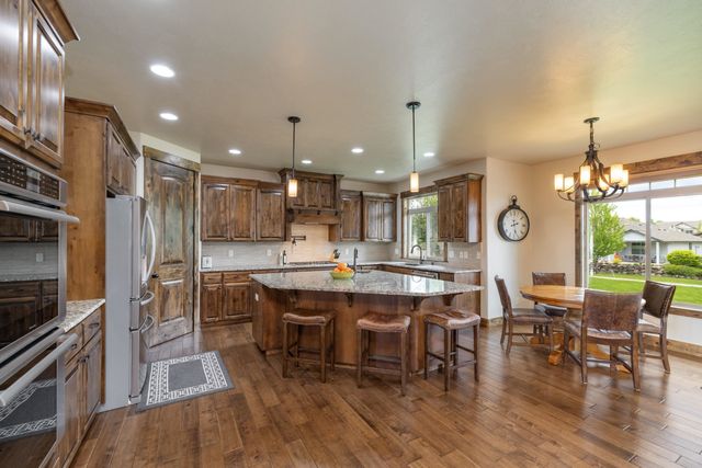 2808 W Horizon Ridge Ln, Spokane, WA 99208