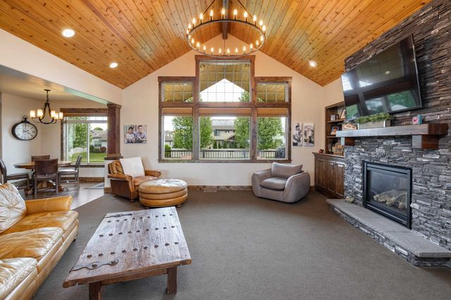2808 W Horizon Ridge Ln, Spokane, WA 99208