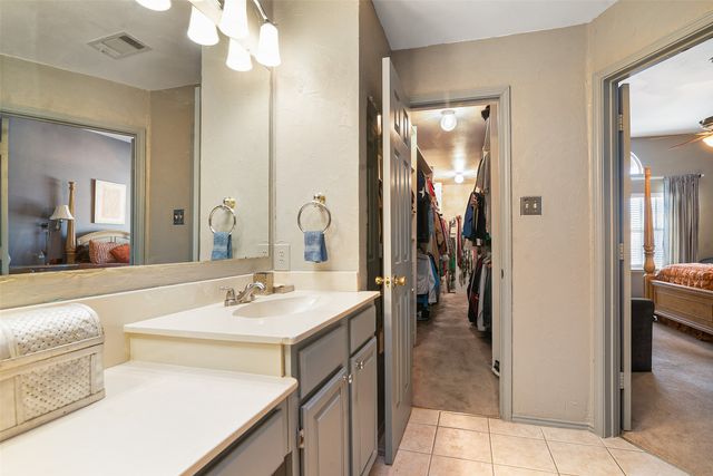 409 Red River Trail, Irving, TX 75063