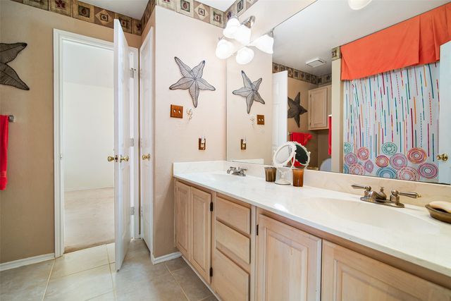 409 Red River Trail, Irving, TX 75063