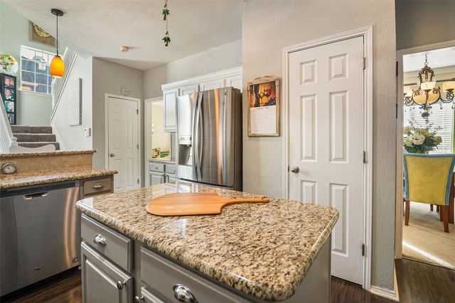 409 Red River Trail, Irving, TX 75063