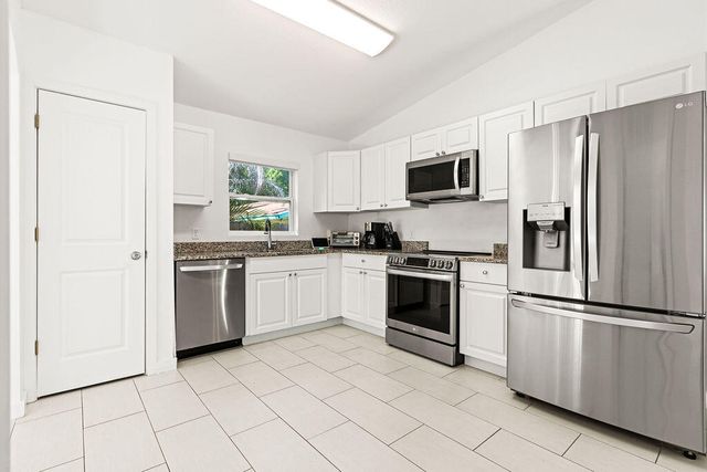 1022 41st Avenue, Vero Beach, FL 32960