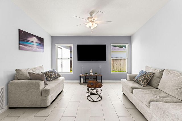 1022 41st Avenue, Vero Beach, FL 32960