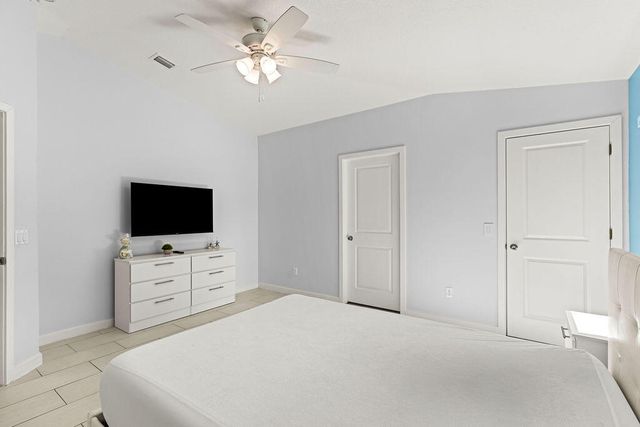 1022 41st Avenue, Vero Beach, FL 32960