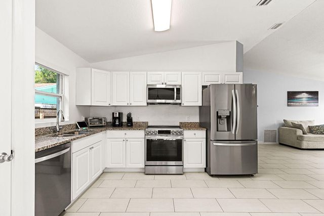 1022 41st Avenue, Vero Beach, FL 32960