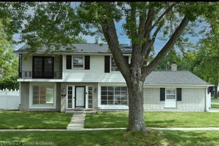 26004 Shirley Lane, Dearborn Heights, MI 48127