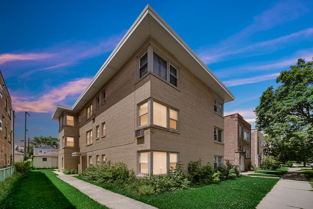 6044 N Mozart Street, Chicago, IL 60659