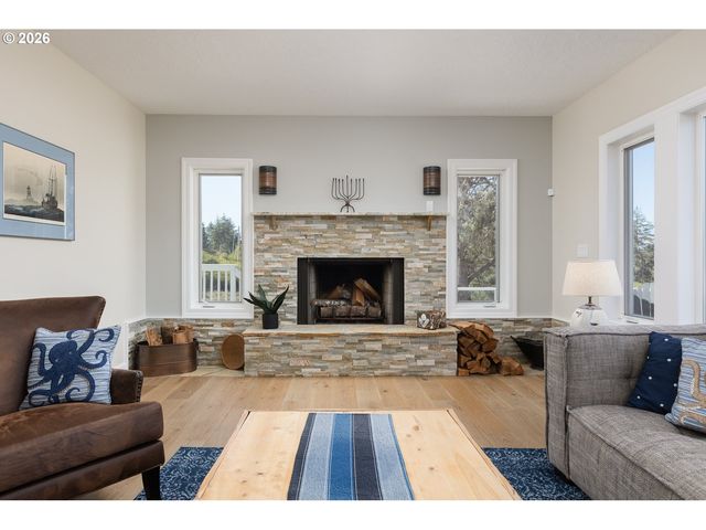 6905 Ne HIGHLAND Rd, Otis, OR 97368