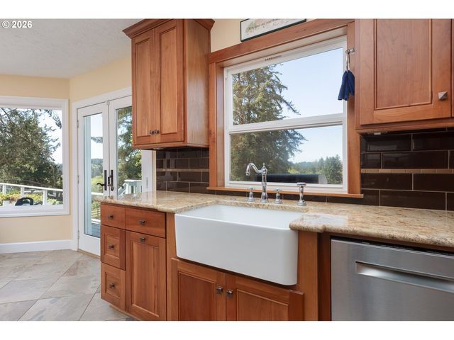6905 Ne HIGHLAND Rd, Otis, OR 97368