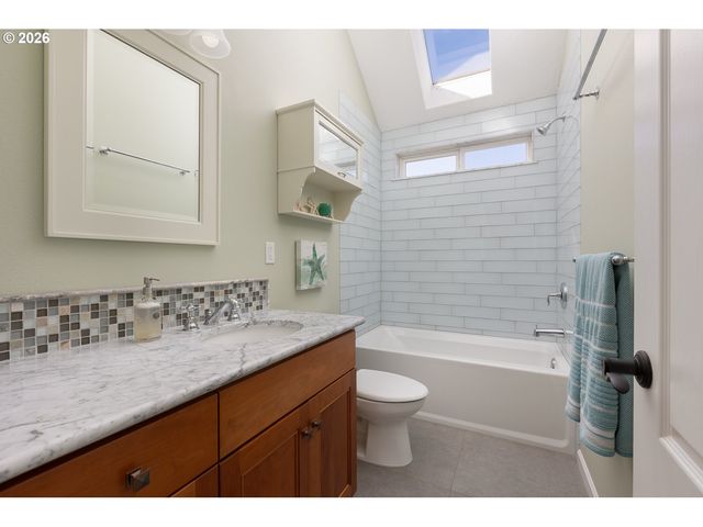6905 Ne HIGHLAND Rd, Otis, OR 97368