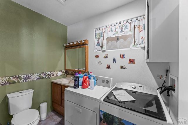 61 Radcliff Lane, Pueblo, CO 81005