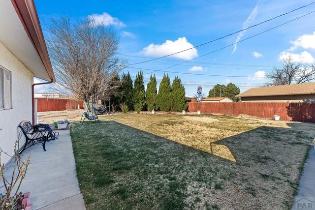 61 Radcliff Lane, Pueblo, CO 81005