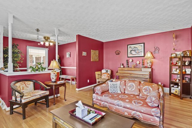 1516 Port Royal Drive, Lexington, KY 40504