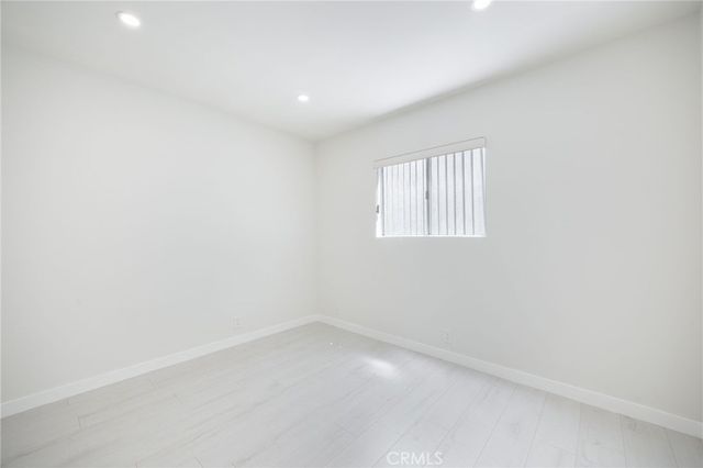 333 Riverdale Drive 14, Glendale, CA 91204