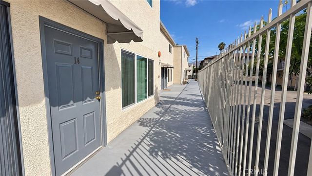 333 Riverdale Drive 14, Glendale, CA 91204