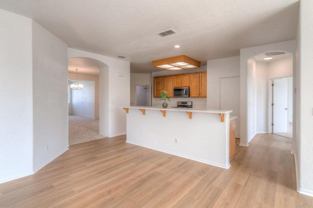 9168 Garlington Ct, Sacramento, CA 95829