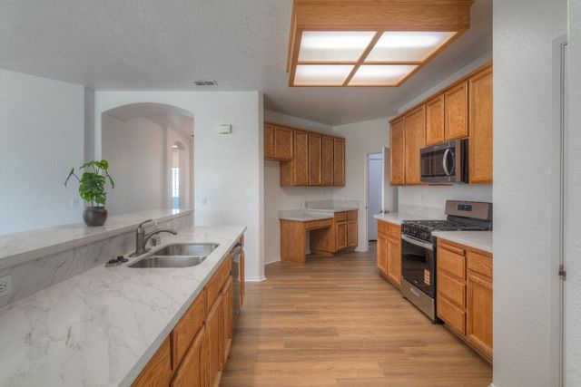 9168 Garlington Ct, Sacramento, CA 95829