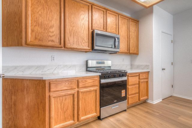 9168 Garlington Ct, Sacramento, CA 95829