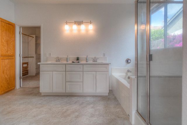 9168 Garlington Ct, Sacramento, CA 95829