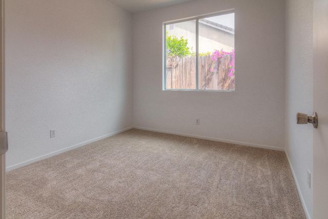 9168 Garlington Ct, Sacramento, CA 95829