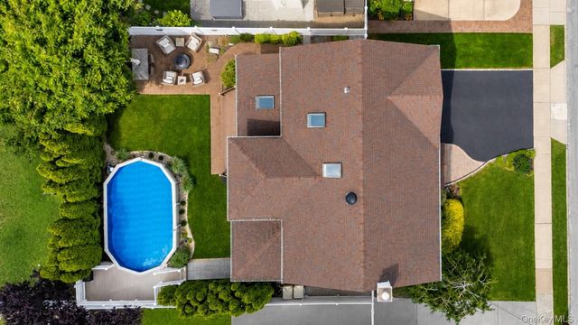 2442 6th Avenue, East Meadow, NY 11554