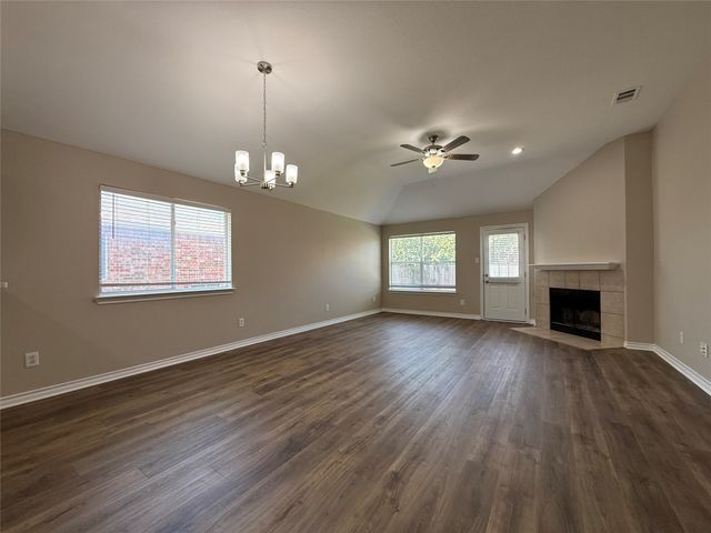 103 Santa Fe Trail, Justin, TX 76247