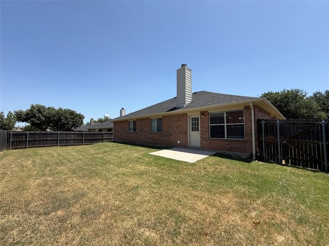 103 Santa Fe Trail, Justin, TX 76247