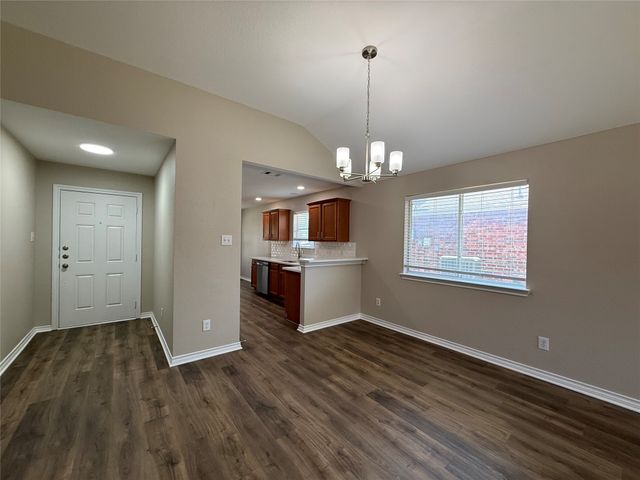 103 Santa Fe Trail, Justin, TX 76247