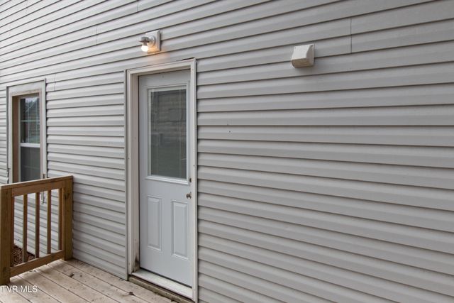 2751 Everett Street, Bristol, VA 24201