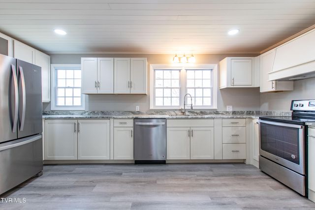 2751 Everett Street, Bristol, VA 24201