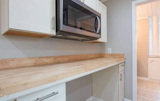 2751 Everett Street, Bristol, VA 24201