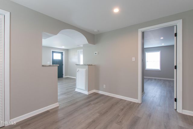 2751 Everett Street, Bristol, VA 24201