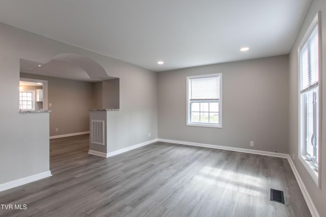 2751 Everett Street, Bristol, VA 24201