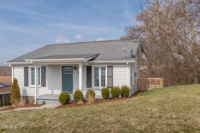 2751 Everett Street, Bristol, VA 24201