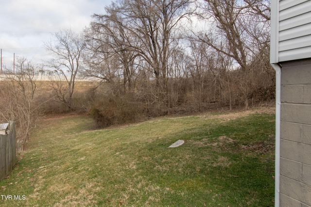 2751 Everett Street, Bristol, VA 24201