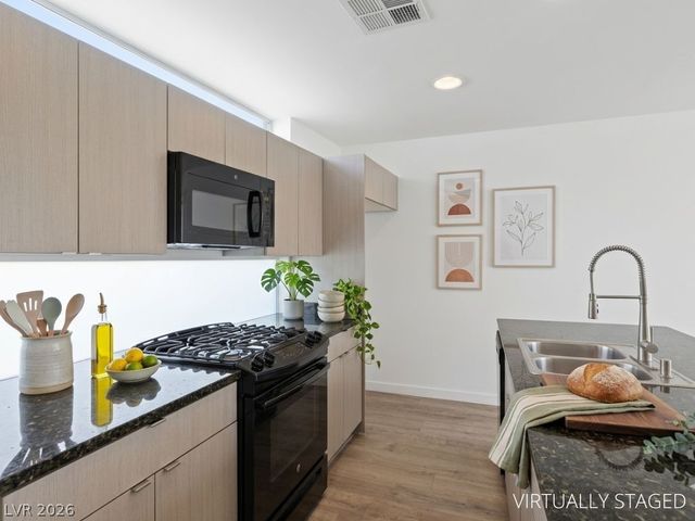 247 Tower Street, Las Vegas, NV 89101