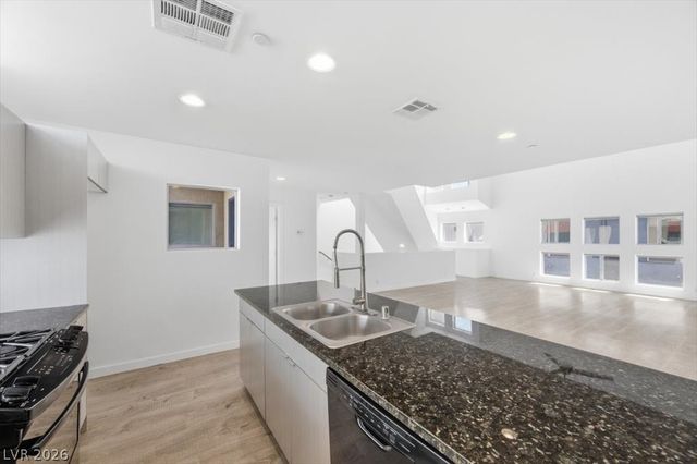 247 Tower Street, Las Vegas, NV 89101
