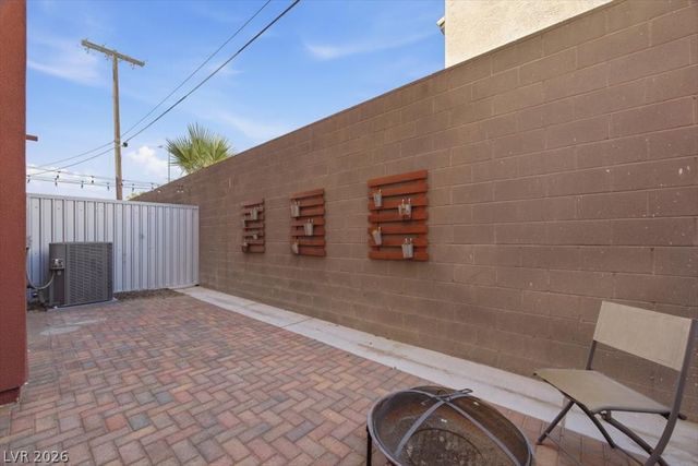 247 Tower Street, Las Vegas, NV 89101