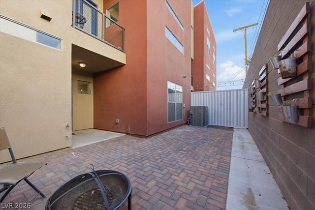 247 Tower Street, Las Vegas, NV 89101