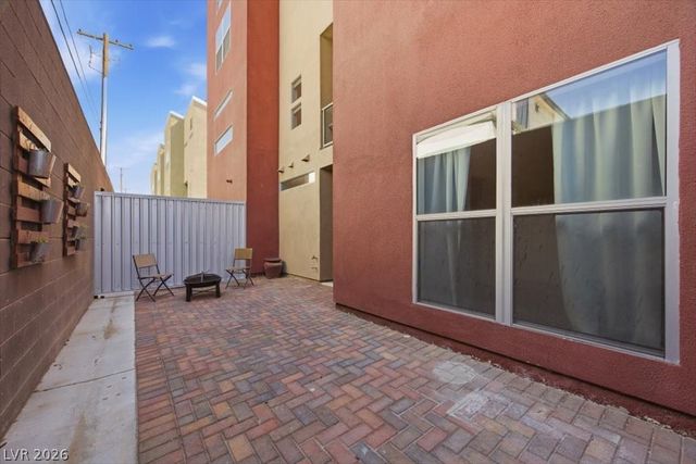 247 Tower Street, Las Vegas, NV 89101