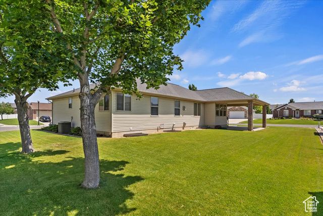 1401 W 1020 N, Clinton, UT 84015