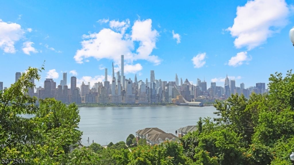 6209 BLVD EAST 1AS, West New York Town, NJ 07093