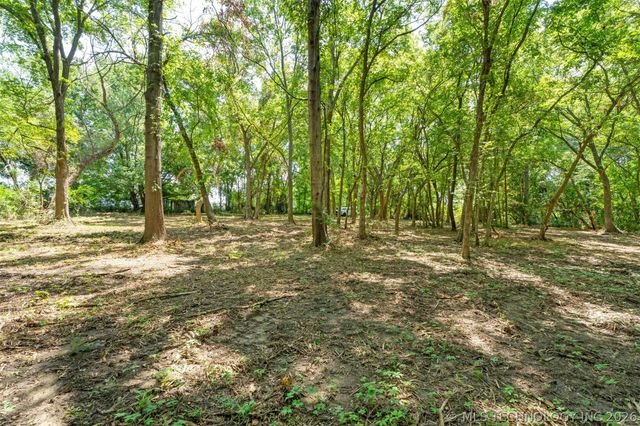 10 N Oklahoma Avenue, Okmulgee, OK 74447
