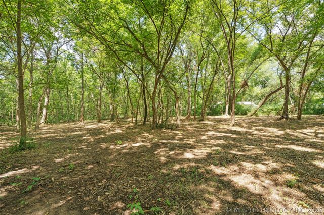 10 N Oklahoma Avenue, Okmulgee, OK 74447