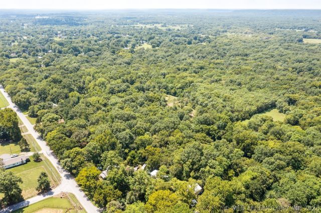 10 N Oklahoma Avenue, Okmulgee, OK 74447